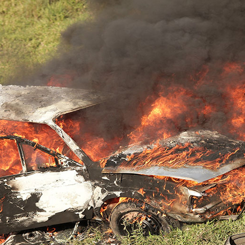 Steeds meer auto's in brand