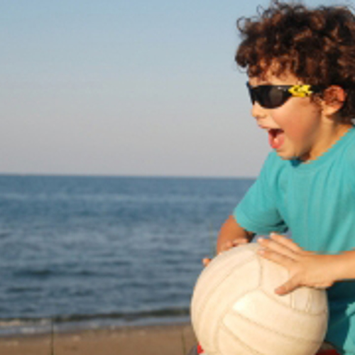 Stormloop op polsbandjes voor strandkinderen