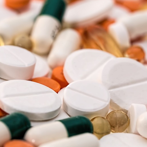 Minister Van Ark laat veiligheid paracetamol onderzoeken