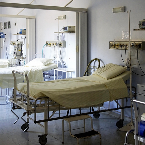 Wachtlijsten bij ziekenhuizen worden maar niet korter