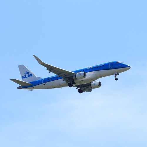 Ticketprijzen KLM worden verhoogd door gebruik oud bakvet als brandstof