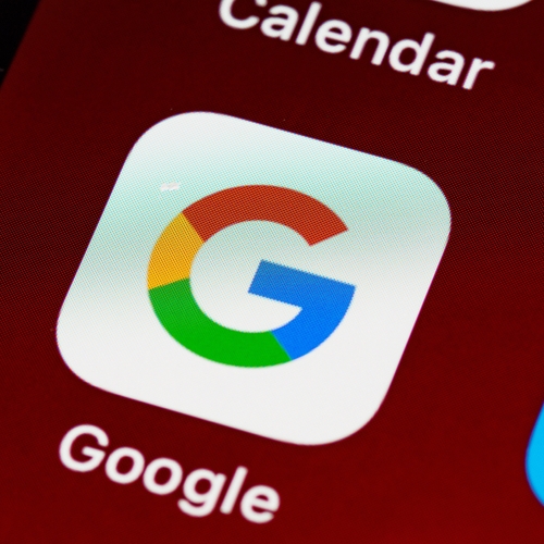 Google wil prijsbewuste koper verleiden met betaalbare 5G-telefoon