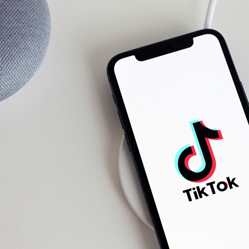Europees onderzoek naar TikTok gestaakt: Consumentenbond teleurgesteld