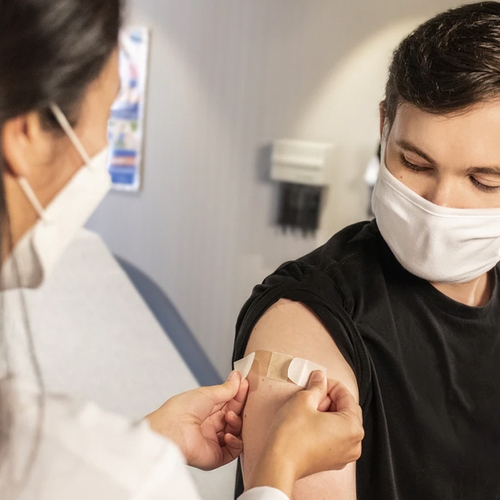EMA oordeelt of kinderen ook het Pfizer-vaccin mogen krijgen