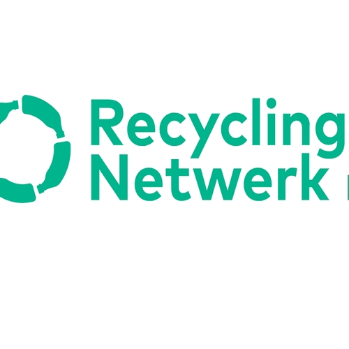 Recycling Netwerk Benelux eist statiegeld op verpakkingen Earth Water en Bar le Duc