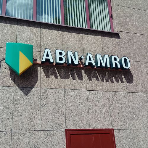 Afbeelding van ABN AMRO verhoogt tarieven voor particuliere betaalpakketten