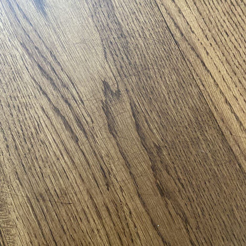 Vloer vol met krassen na schuren en oliën. Is dit normaal?