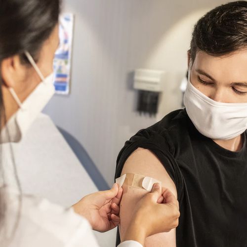 Afbeelding van EMA oordeelt of kinderen ook het Pfizer-vaccin mogen krijgen